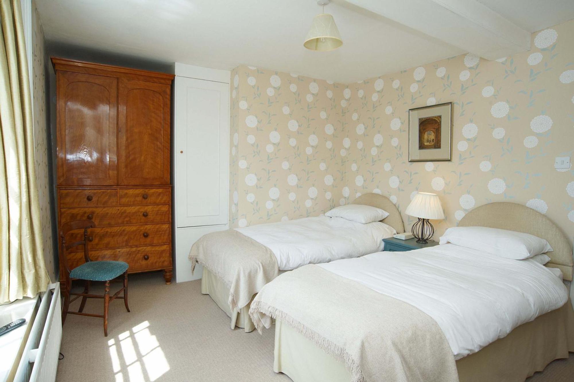 B&B Castleton House Mere  Room photo