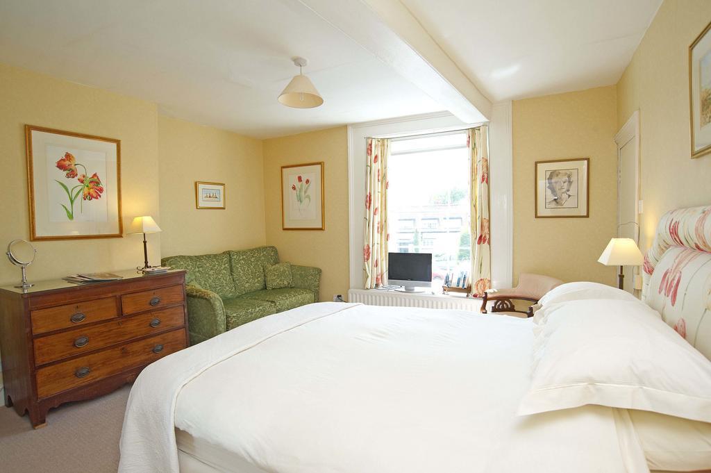 B&B Castleton House Mere  Room photo