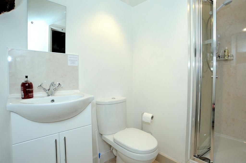 B&B Castleton House Mere  Room photo